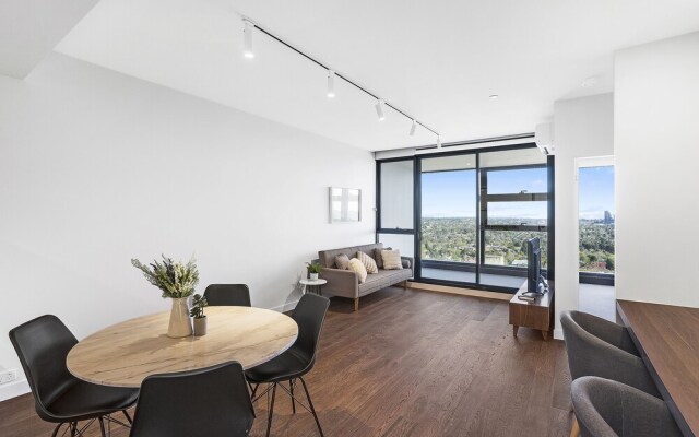 Roomerang at Nest 6