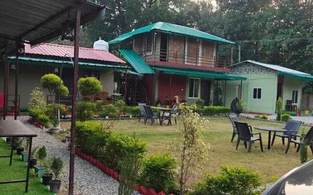 Corbett Sunrise India Homestay By Eiyuu Hotels