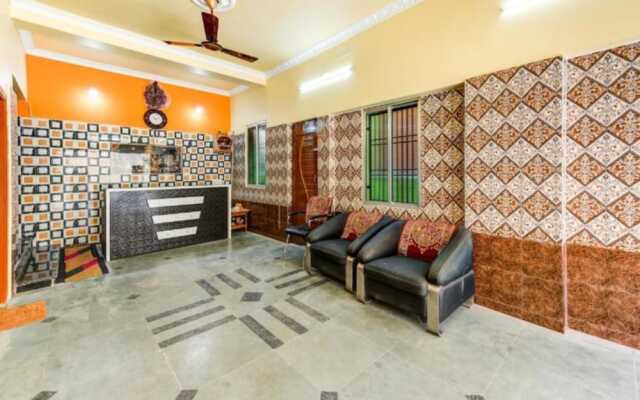 Goroomgo Neelachal Lodge Puri