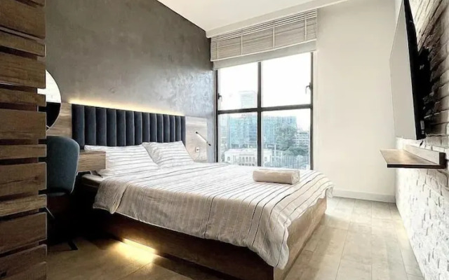 Saigon Royal View Residence & River