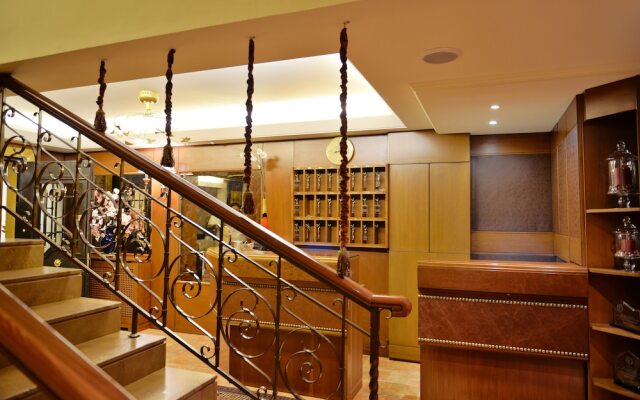 Le Cedrus Hotel