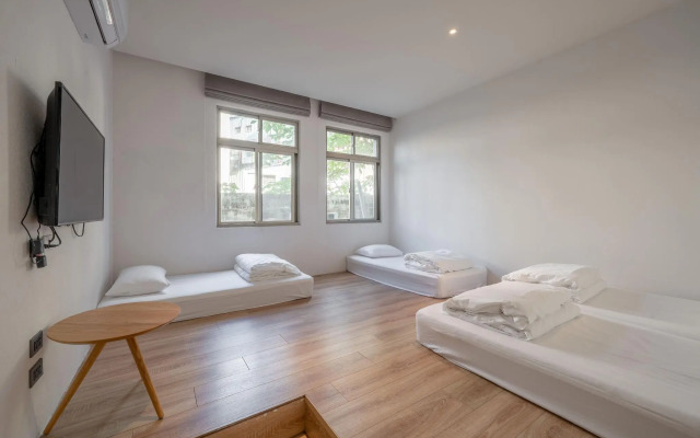 Light Hostel Hualien