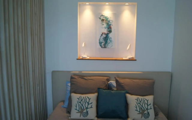 Grand Studio « Blue Sunset » mer, plage, piscine.