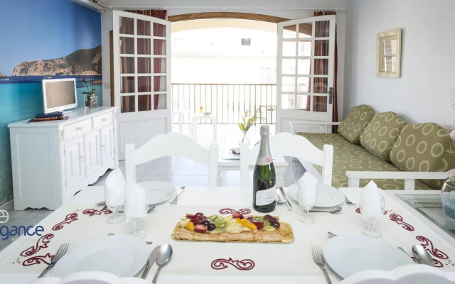 Sol y Mar Apartments