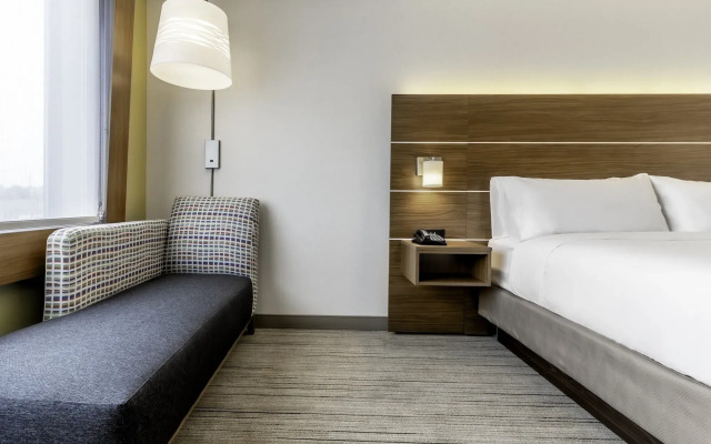 Holiday Inn Express Milwaukee West Allis by IHG