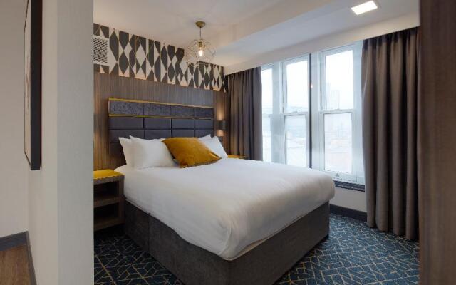 Roomzzz Manchester Victoria