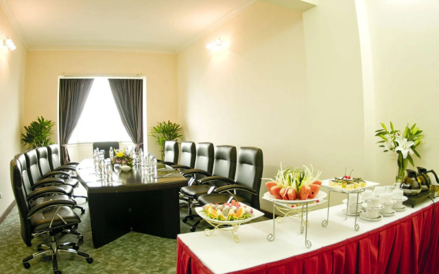 Starcity Halong Bay Hotel