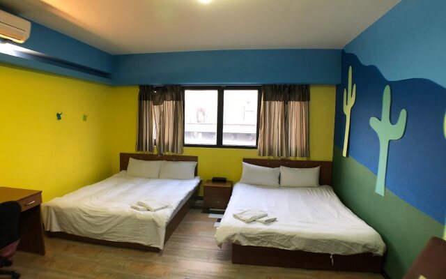 Taichung Calfhouse Hostel
