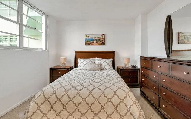 Beautiful Apartment in Hollywood Beach