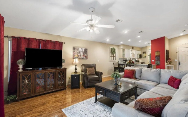 Home on the Golf Range - Holiday Hills Branson - Golf Resort - Outdoor Pools