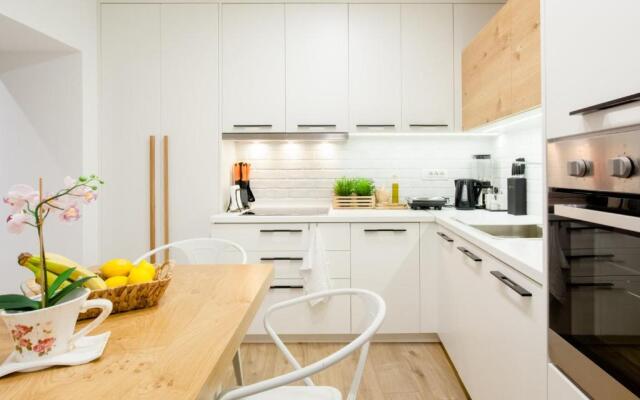 19th Century Luxury Maisonette in the Center