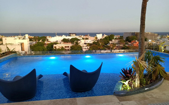 Menesse mitdtown2 , AVE 25TH