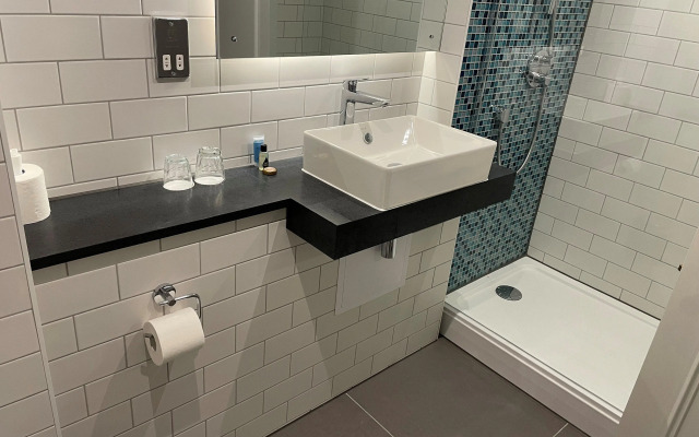 Holiday Inn Doncaster A1 M Jct 36 by IHG
