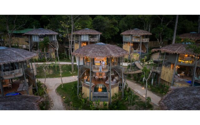 TreeHouse Villas - Adults Only