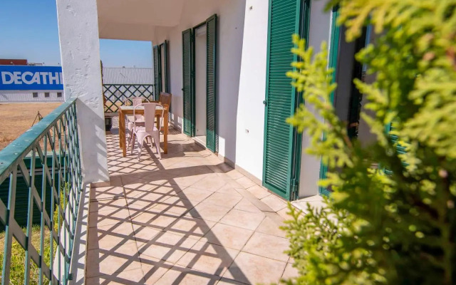 Holiday house in elite residential area of Faro