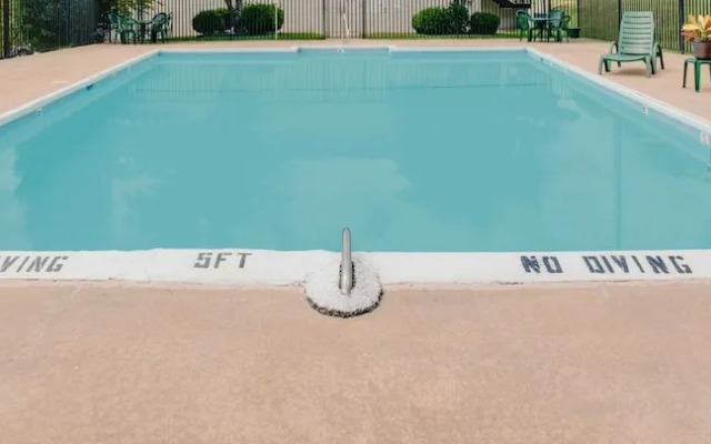 Days Inn Asheville West