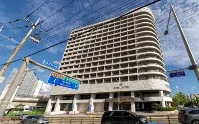 Chuncheon M83 Jackson Hotel