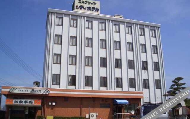 Esquire City Hotel