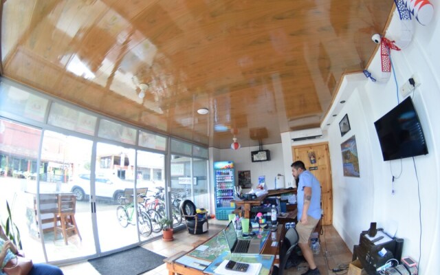 Arenal Container Hostel
