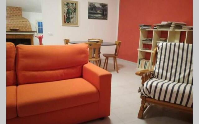 Relax house with swimming pool and a big garden