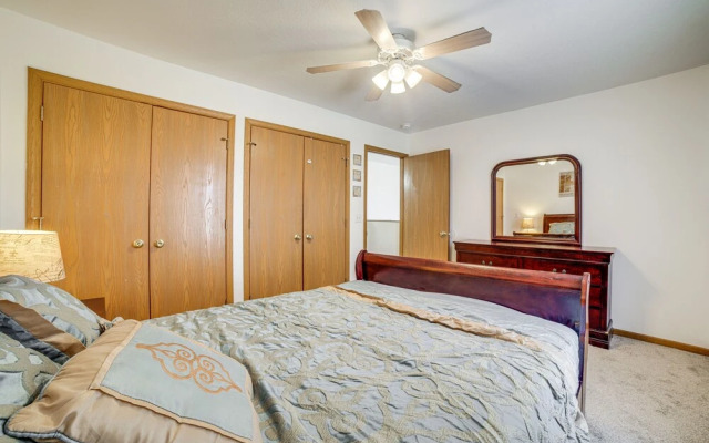 Bourbonnais Townhome ~ 3 Mi to ONU Campus!