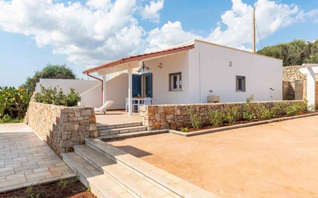 Exclusive Eva Felloniche