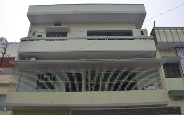 OYO Rooms Cantt Roadways Varanasi