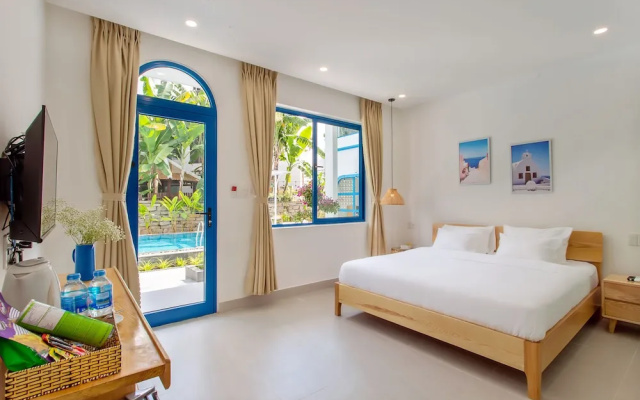 Santorin HoiAn Villa