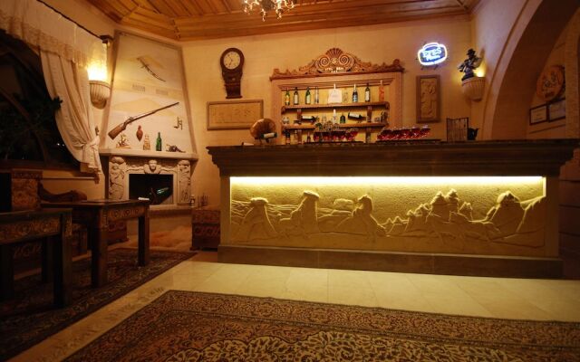 Kral Hotel