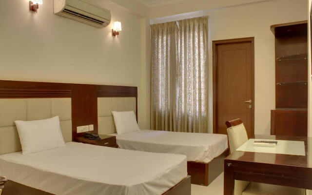 OYO 338 New Paradise