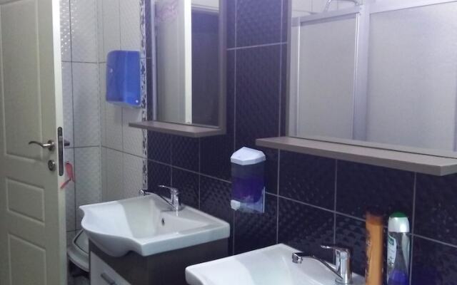 Bahar Hostel