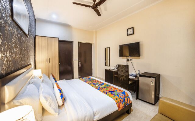 FabHotel Maple House Phase V