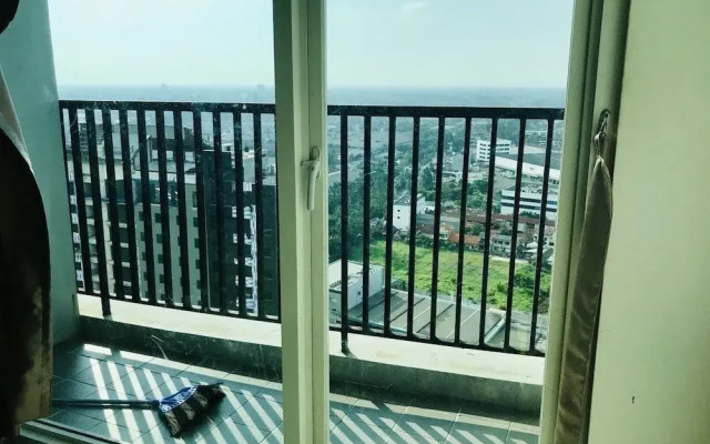 Treepark City Apartement by Echa