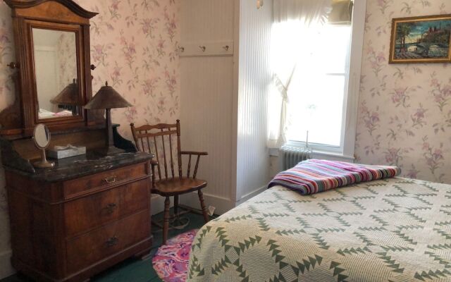 The Rendezvous Bed & Breakfast