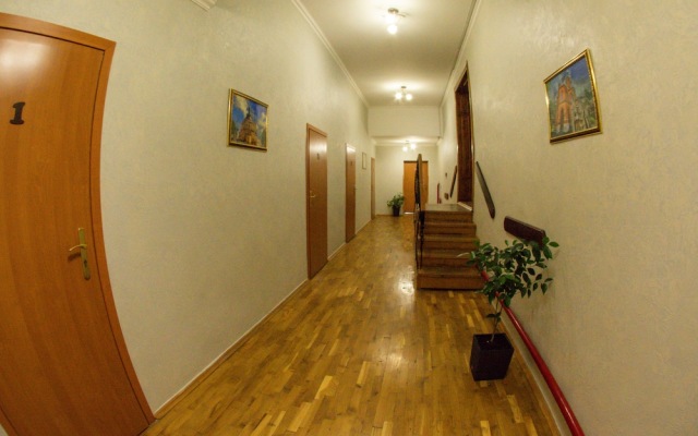 Grand Hostel