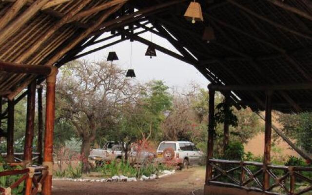 African Sunrise Lodge and Campsite