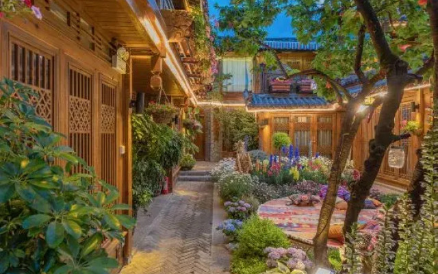 Encounter Lijiang Inn