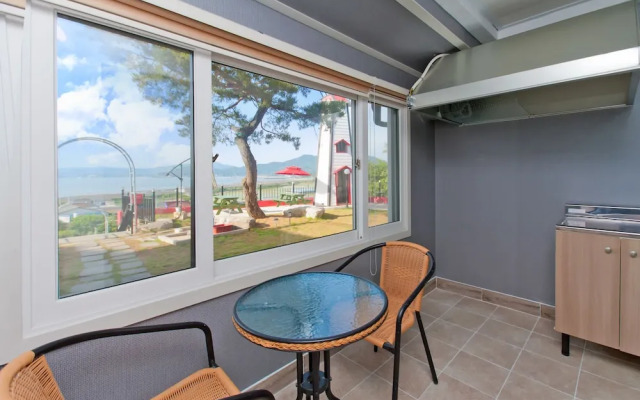 Naerimong Beach Pension