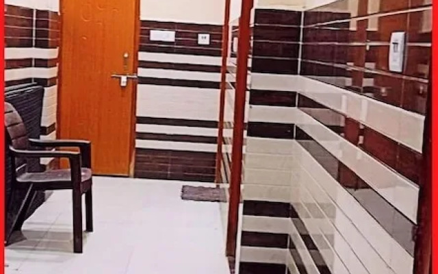 Hotel Gayatri palace Vrindavan