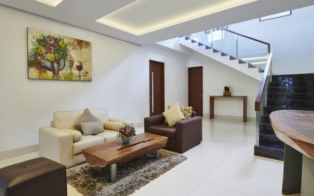 Ohara City View 5BR Villa with a Private Pool