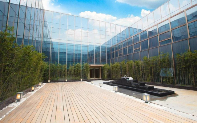 Zhenjiang Yinhong Business Boutique Hotel