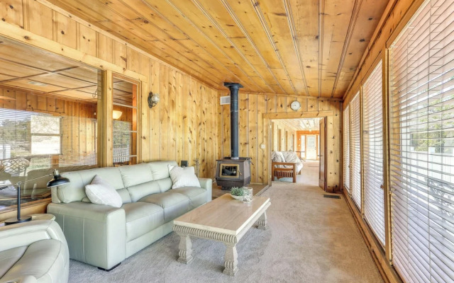 Spacious Coarsegold Getaway ~ 34 Mi to Yosemite!