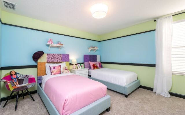 8 Bdrm Villa W Game Room and Cinema