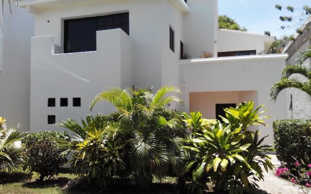Casa en PlayaDelCarmen 526 by Sinbad