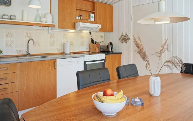 6 Person Holiday Home in Aakirkeby