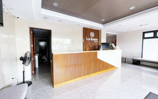 Lea Robert Hotel Angeles City