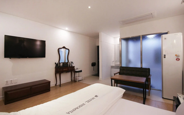 Hotel Insomnia