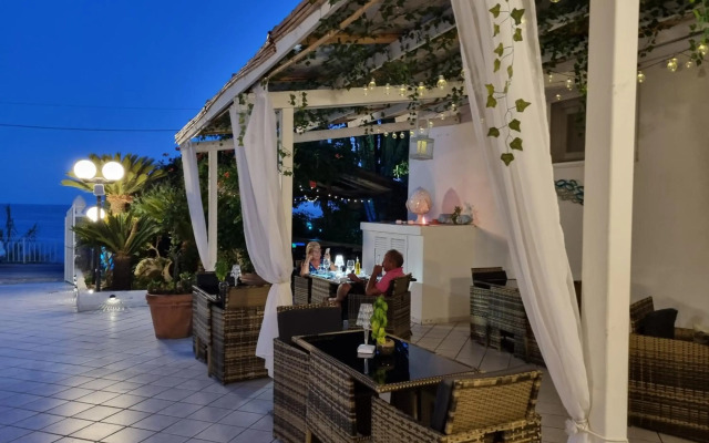 Villa Bina Sea Hotel
