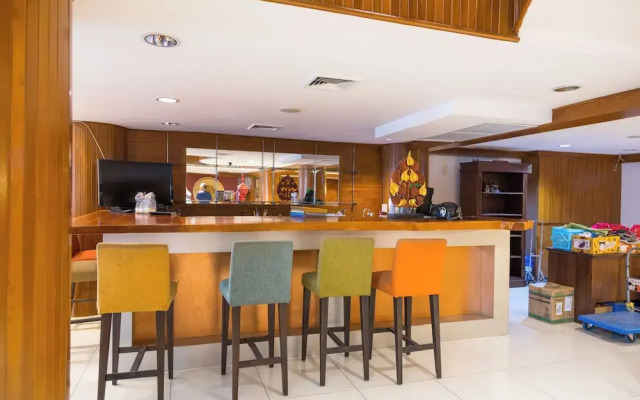 UPAR hotels Silom near Mahanakhon