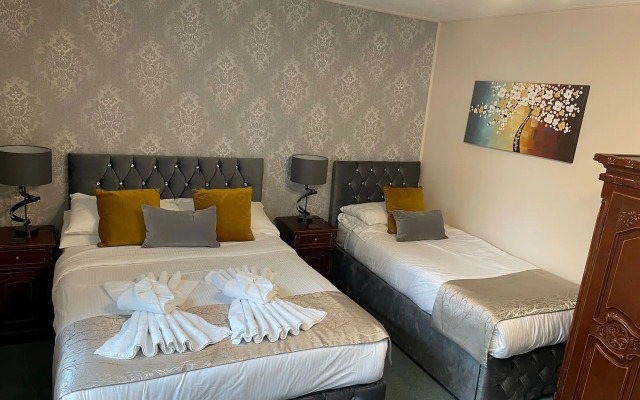 Beaumont House with FREE off-site Health Club - Adults Only